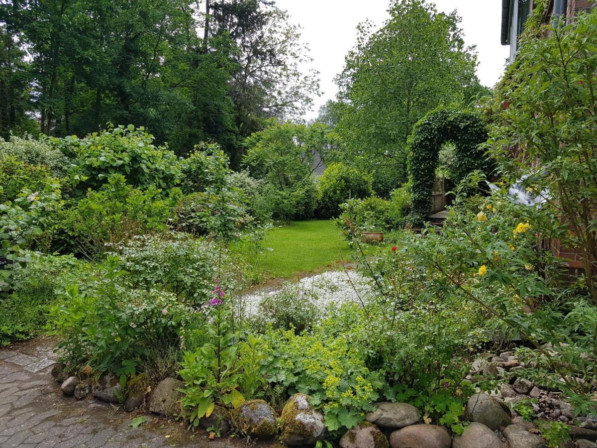 Ferienwohnung Im Naturgarten Schneverdingen Bagian luar foto